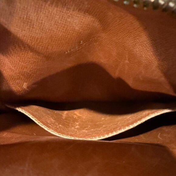 Louis Vuitton Vintage Amazon Crossbody - Picture 7 of 16